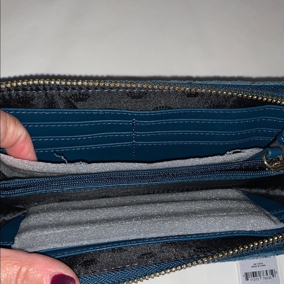 Juicy Couture Blue / Teal Green Quilted Velour Wallet - Picture 5 of 8